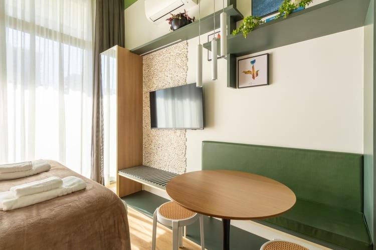 Apartamento Bhomy Indianopolis - 400m Do Metro Moema Arp1108 *